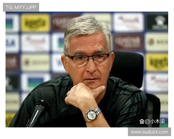 伊万谈国足战术革新：单后腰布局引领现代足球新趋势